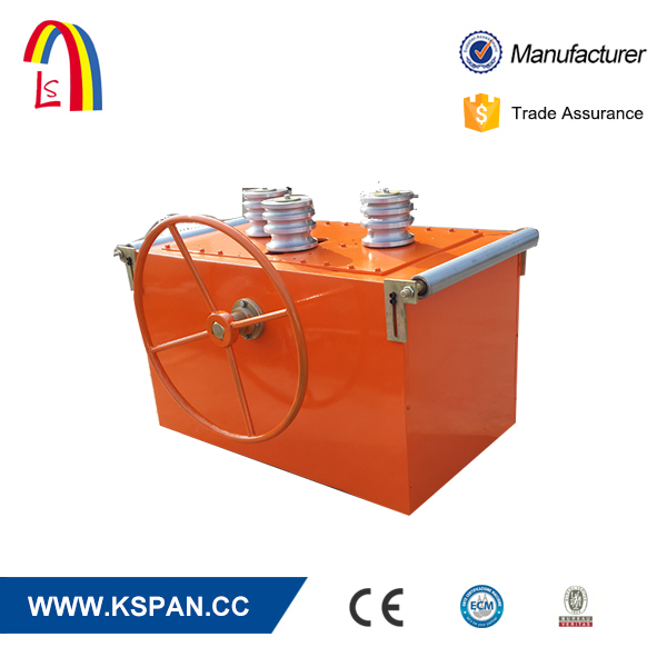 Pipe bending machine